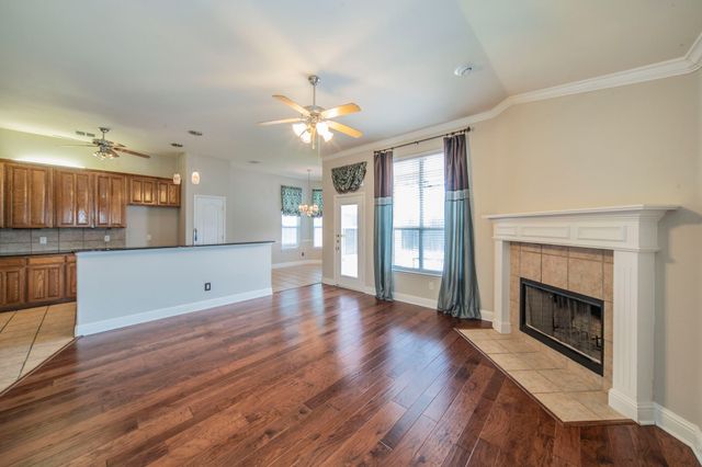8249 Fall Crest Drive, Fort Worth, TX 76053