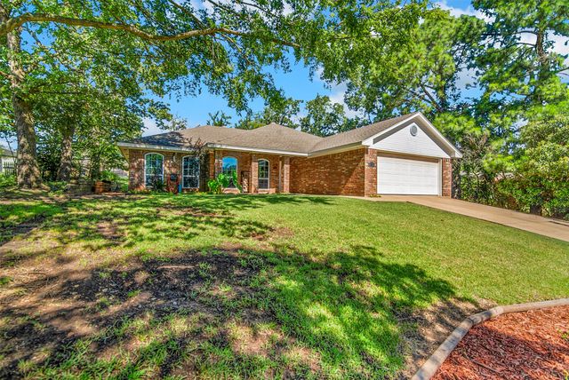 731 Deleon Street, Denison, TX 75020