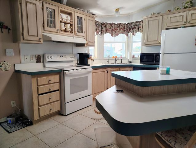 6822 HIKINA DRIVE, North Port, FL 34287