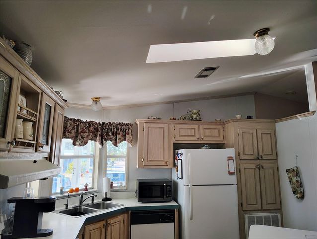 6822 HIKINA DRIVE, North Port, FL 34287