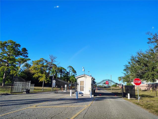 6822 HIKINA DRIVE, North Port, FL 34287