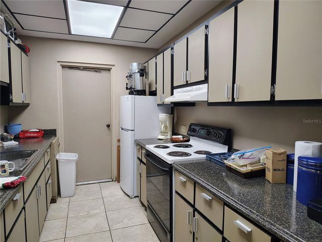 6822 HIKINA DRIVE, North Port, FL 34287