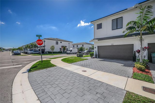 10902 SW 232nd Ter, Homestead, FL 33032