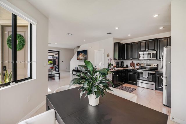 10902 SW 232nd Ter, Homestead, FL 33032