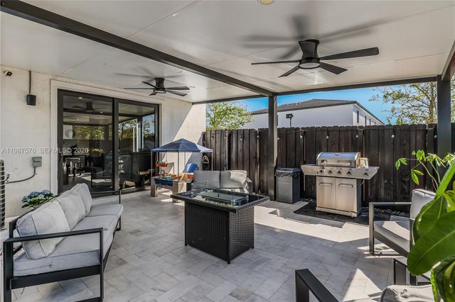 10902 SW 232nd Ter, Homestead, FL 33032