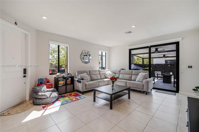 10902 SW 232nd Ter, Homestead, FL 33032