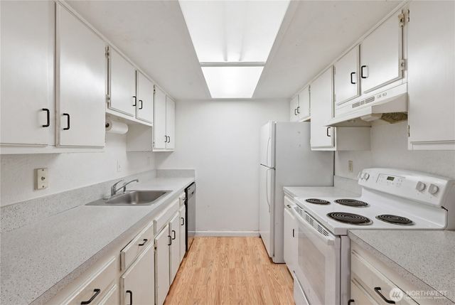 14506 NE 6th Place, Bellevue, WA 98007