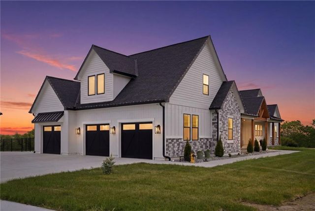 11730 Hollingsworth Road, Kansas City, KS 66109