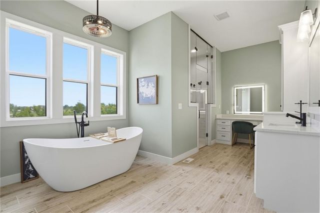 11730 Hollingsworth Road, Kansas City, KS 66109