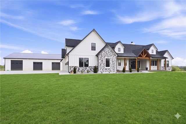 11730 Hollingsworth Road, Kansas City, KS 66109