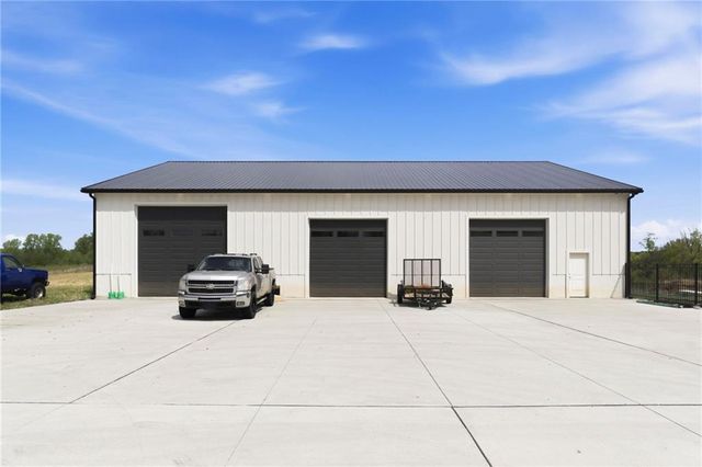 11730 Hollingsworth Road, Kansas City, KS 66109