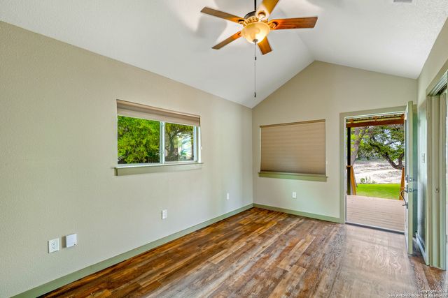 165 Lookout Drive, Lakehills, TX 78063