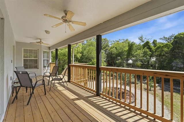393 S DEXTER AVENUE, Deland, FL 32720