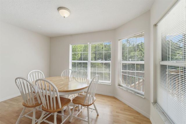 393 S DEXTER AVENUE, Deland, FL 32720
