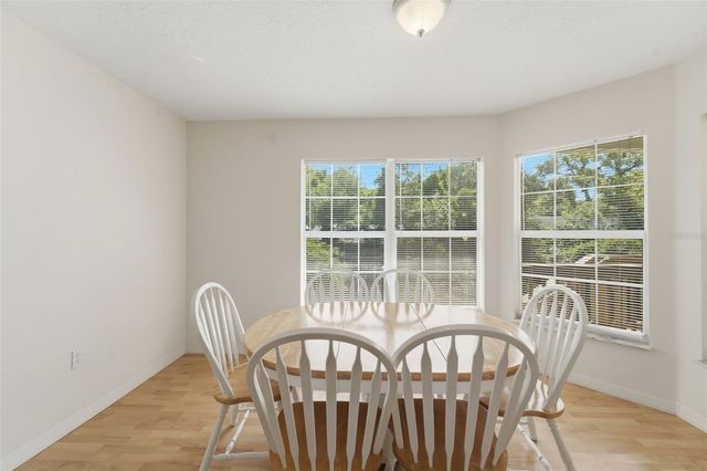 393 S DEXTER AVENUE, Deland, FL 32720