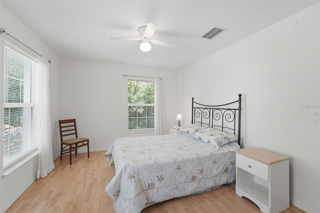 393 S DEXTER AVENUE, Deland, FL 32720