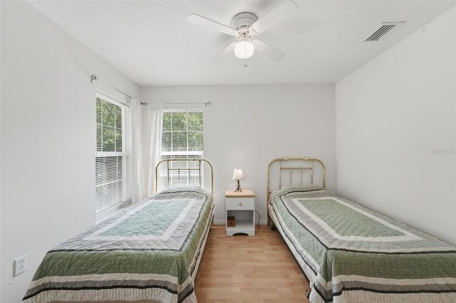 393 S DEXTER AVENUE, Deland, FL 32720