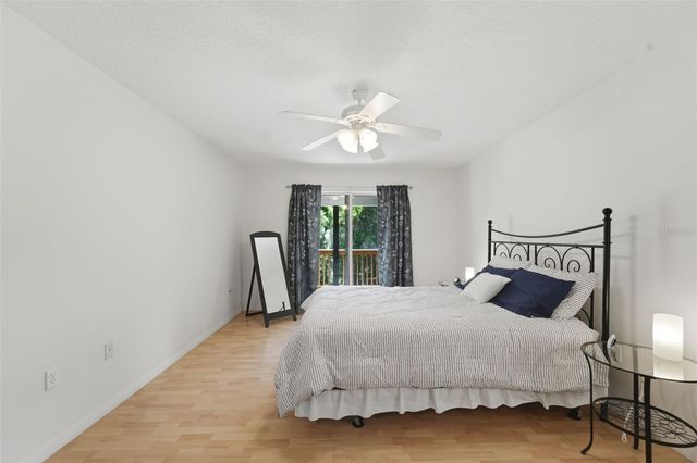 393 S DEXTER AVENUE, Deland, FL 32720