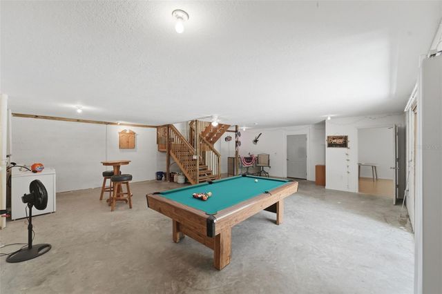 393 S DEXTER AVENUE, Deland, FL 32720