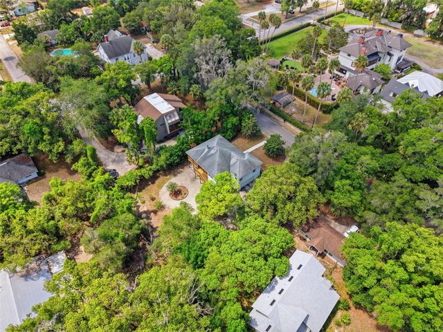 393 S DEXTER AVENUE, Deland, FL 32720