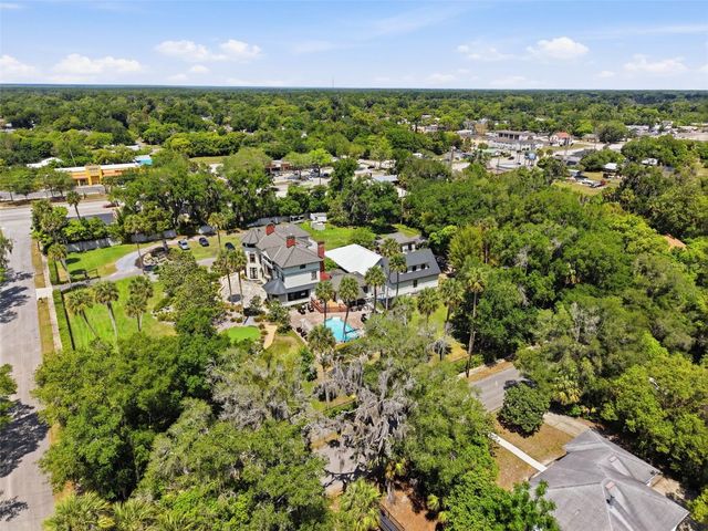 393 S DEXTER AVENUE, Deland, FL 32720