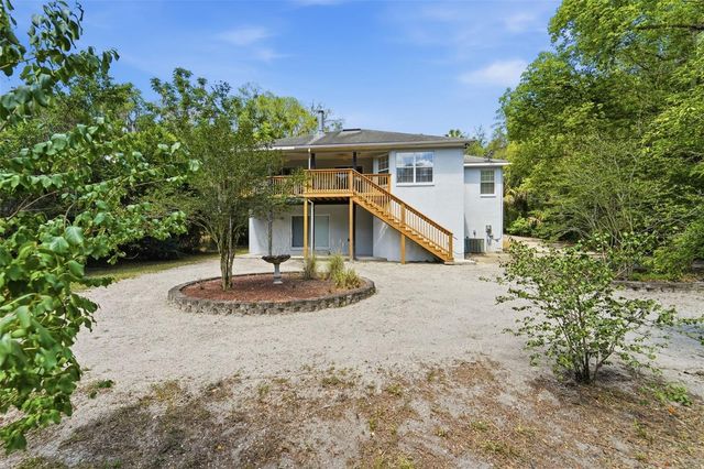 393 S DEXTER AVENUE, Deland, FL 32720