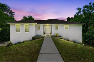 393 S DEXTER AVENUE, Deland, FL 32720