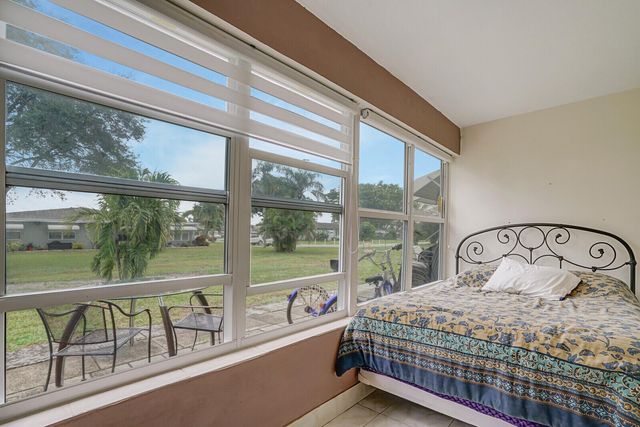 902 South Drive C, Delray Beach, FL 33445