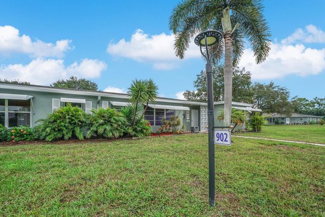 902 South Drive C, Delray Beach, FL 33445