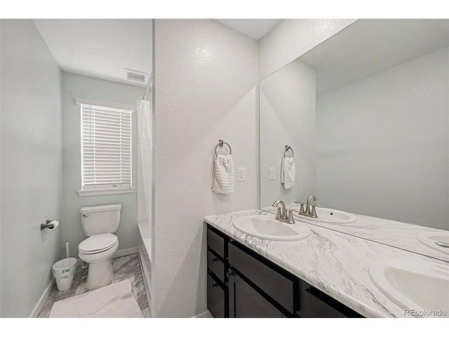 39149 Braxton Ln, Elizabeth, CO 80107