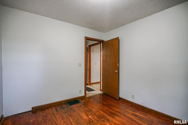 238 COOPER Street, Pekin, IL 61554