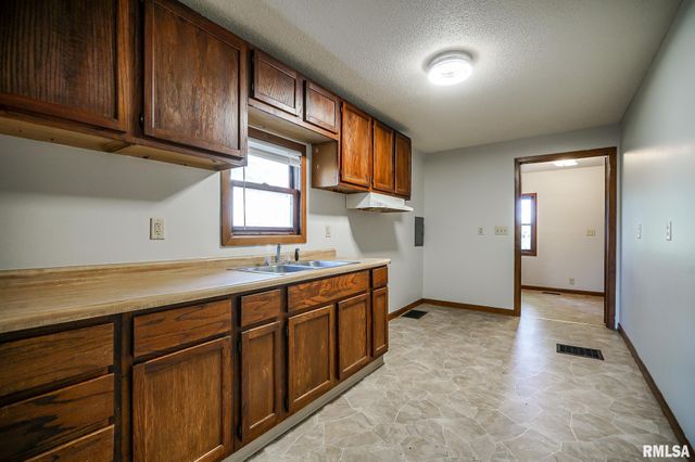 238 COOPER Street, Pekin, IL 61554