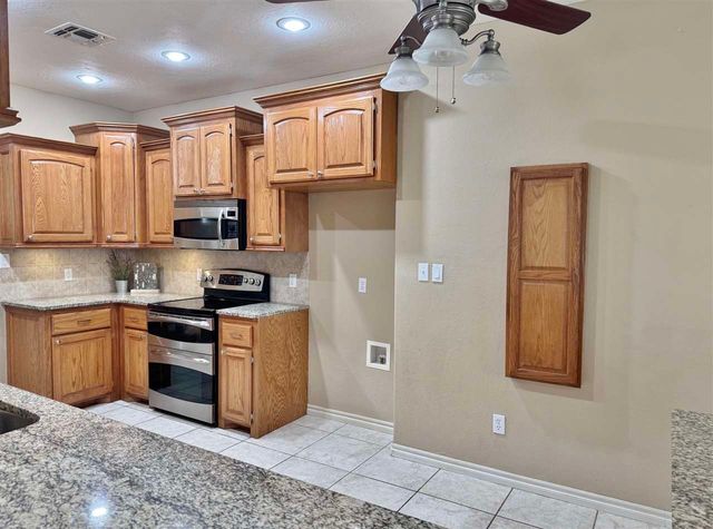 3608 NE Richmond ST, Lawton, OK 73507