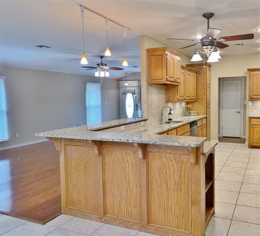3608 NE Richmond ST, Lawton, OK 73507