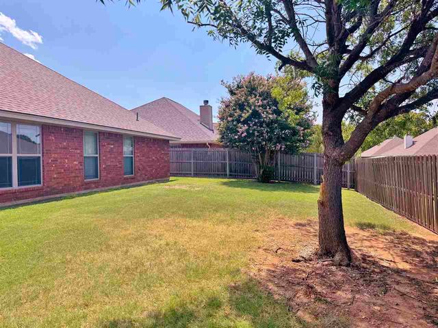 3608 NE Richmond ST, Lawton, OK 73507