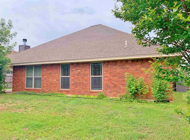 3608 NE Richmond ST, Lawton, OK 73507
