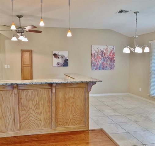3608 NE Richmond ST, Lawton, OK 73507