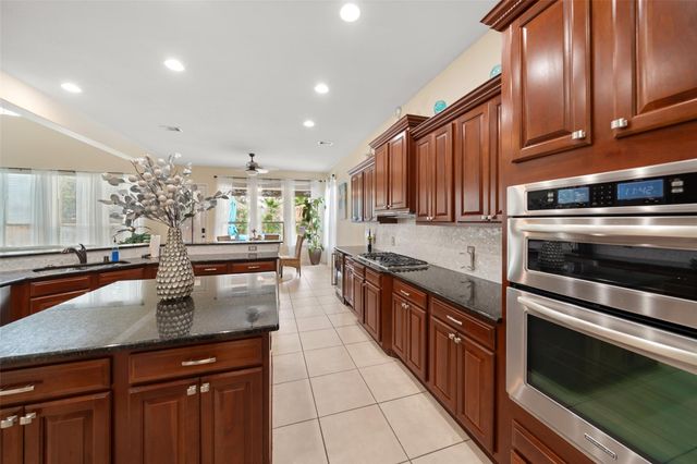 13906 Lake Benbrook Drive, Houston, TX 77044