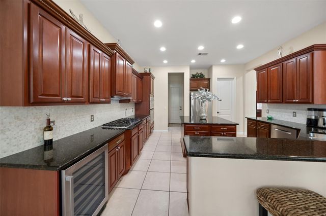 13906 Lake Benbrook Drive, Houston, TX 77044