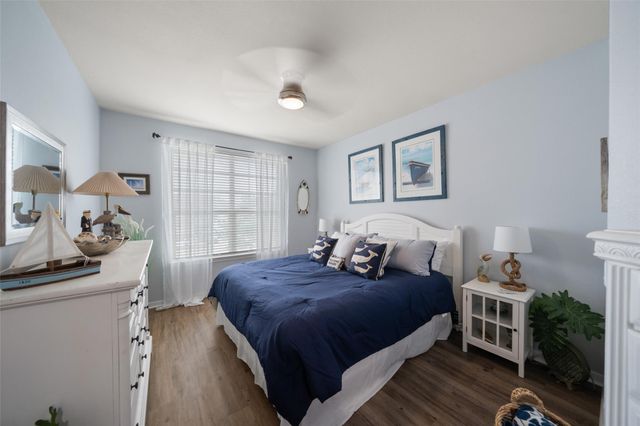 13906 Lake Benbrook Drive, Houston, TX 77044