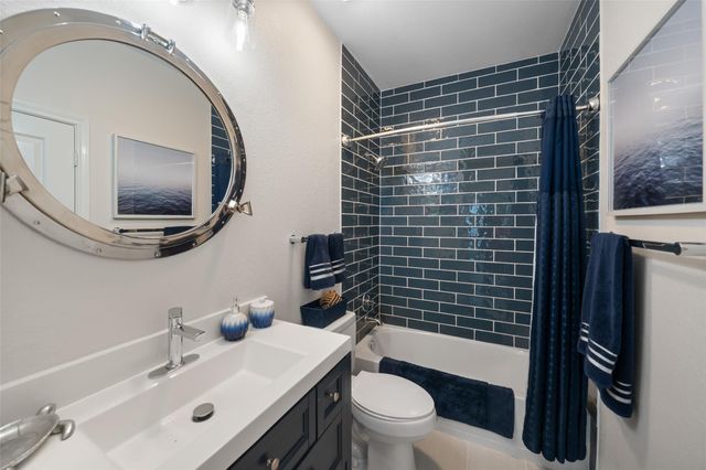 13906 Lake Benbrook Drive, Houston, TX 77044