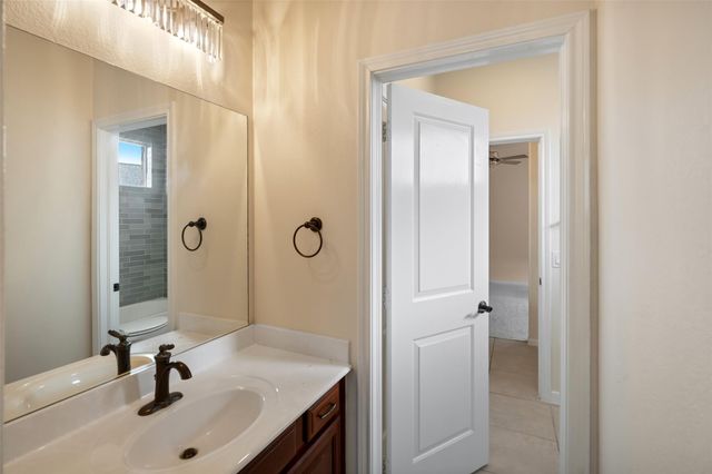 13906 Lake Benbrook Drive, Houston, TX 77044