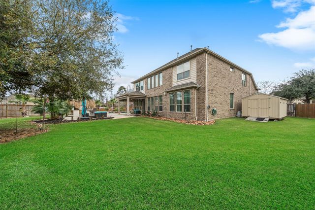 13906 Lake Benbrook Drive, Houston, TX 77044