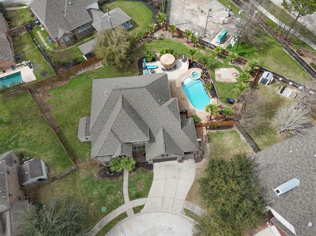 13906 Lake Benbrook Drive, Houston, TX 77044