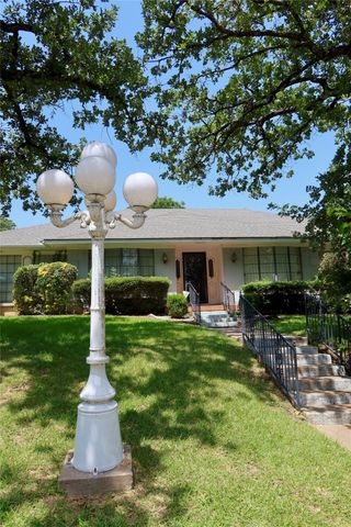 1804 High Vista Court, Fort Worth, TX 76112