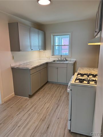 1014 Carbon Street, Syracuse, NY 13208