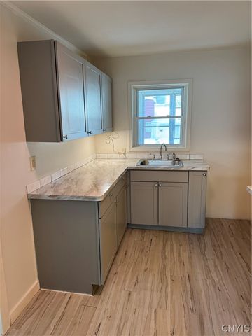 1014 Carbon Street, Syracuse, NY 13208