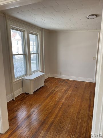 1014 Carbon Street, Syracuse, NY 13208