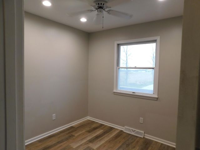 16015 Broadway Street, Lowell, IN 46356