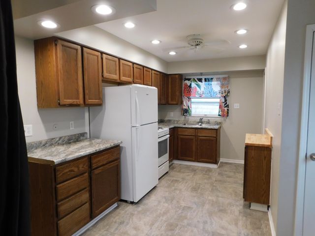 16015 Broadway Street, Lowell, IN 46356